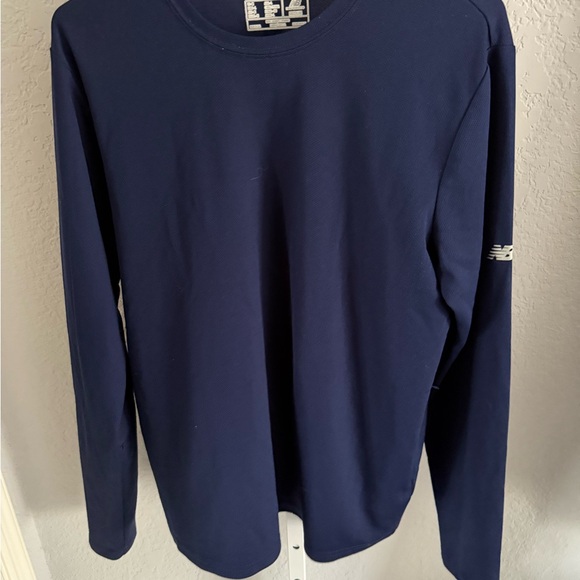 New Balance Navy Long Sleeve performance Shirt - Picture 1 of 2